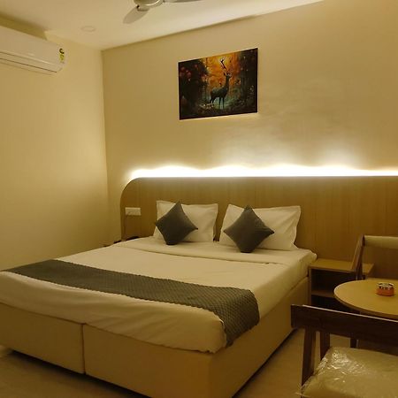 Hotel Meridian Blue Warangal Exterior photo